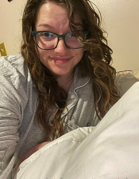 cupquakefree erotic pornstar photo