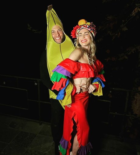 Caity Lotz pornstar beautiful images