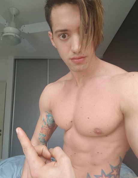 viktoronee star pornographic photo