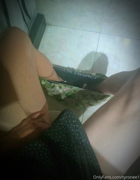 viktoronee beautiful actress picture