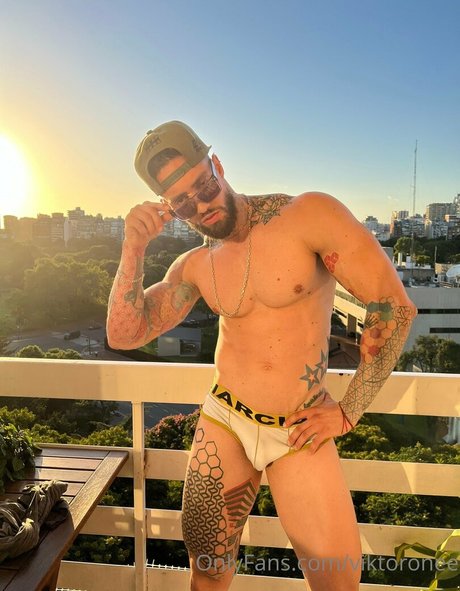 viktoronee high quality pornstar pic