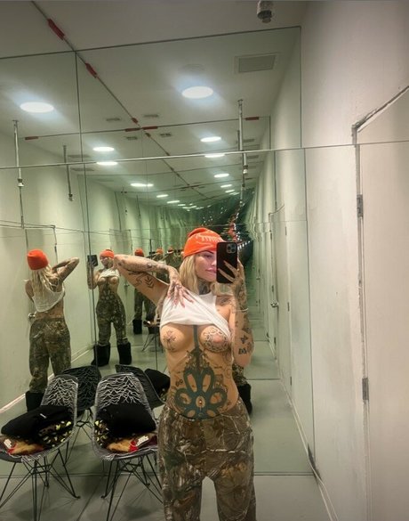 Coco Blake pornstar exclusive pic