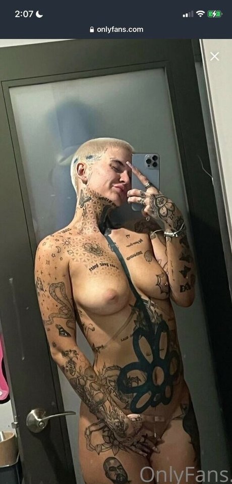 Coco Blake exclusive pornstar gallery