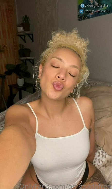 omgzadafree sexy star galleries