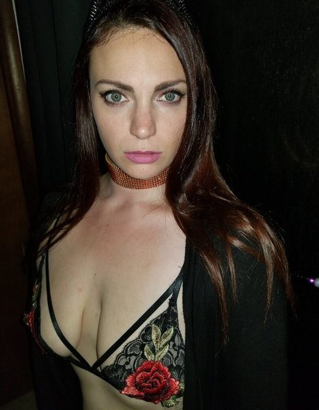 Anacondanoire star nudes gallery