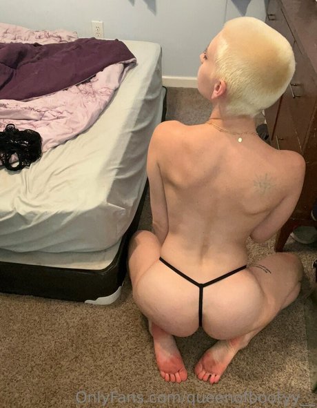 queenofbootyy__ pornstar xxx image