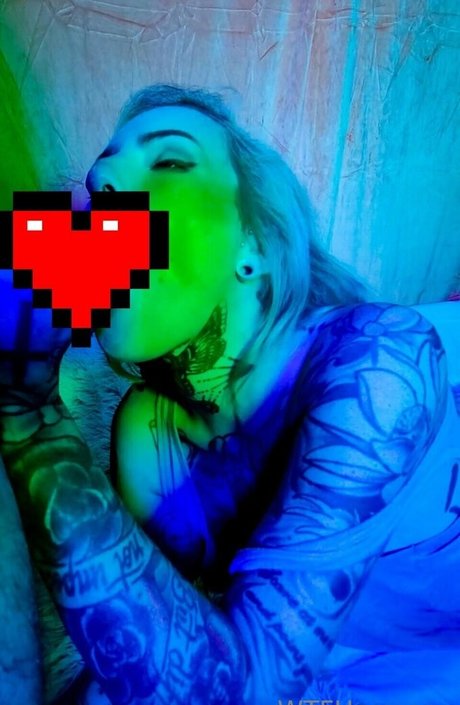 WtfHarmony pornstar erotic img