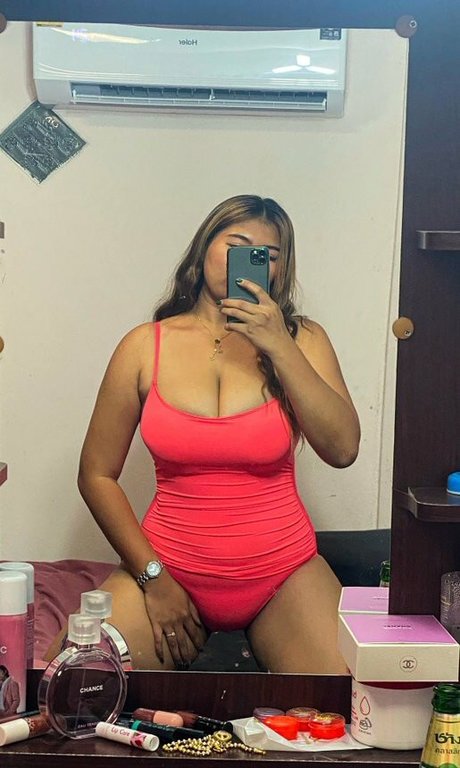 Thanaporn model nice gallery