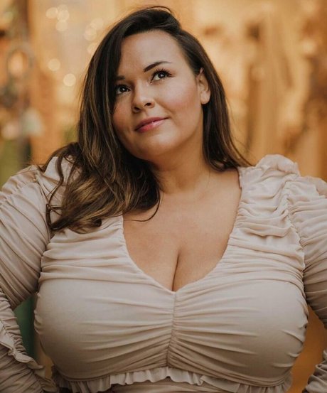 asian influencer onlyfans pornographic gallery