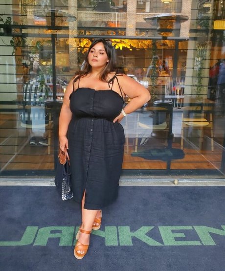 Nicole Denise Johansson model sex gallery