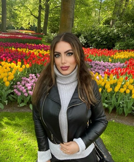 Ylenia Bevelacqua pretty star img