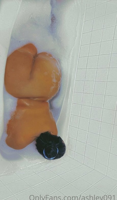 ashbovaxo star naked photo