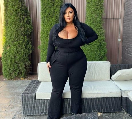 ashbovaxo star best photos