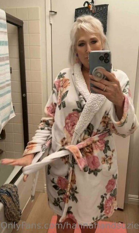 hannahandsuzie hot star pics