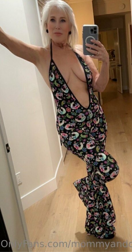 hannahandsuzie model top pic