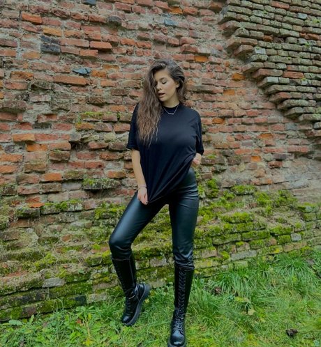 nude strip onlyfans sex archive