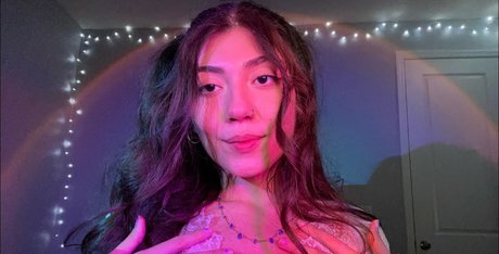 Lofiluvasmr naked actress gallery