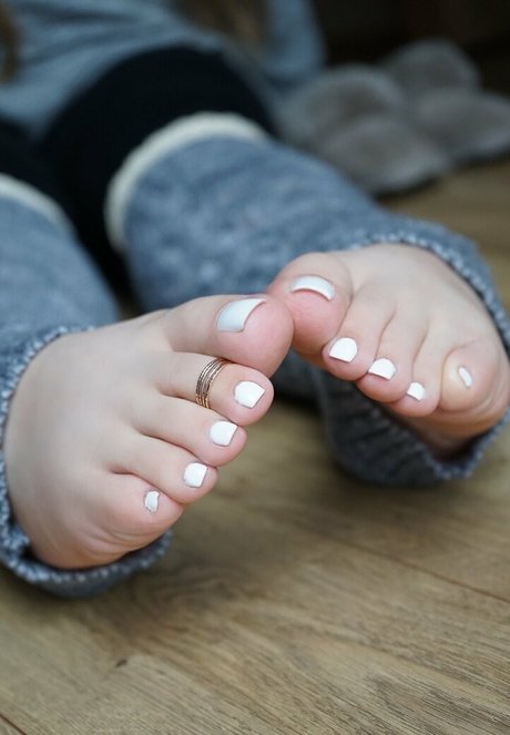 cum on glasses onlyfans naked pic