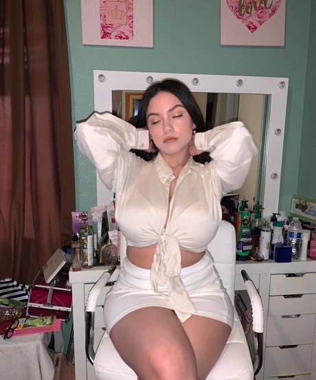 Wendy Chavez star adult picture