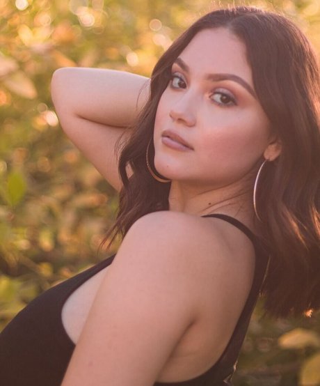 Wendy Chavez xxx actress pics