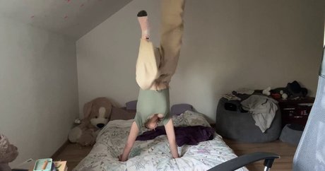 Sidneuke porn model pictures