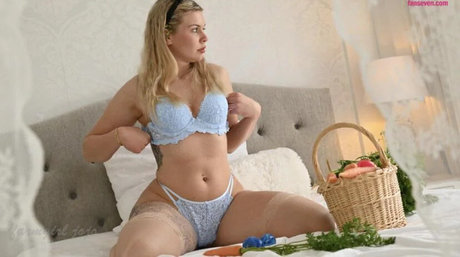 Farmgirl JoJo top pornstar pic