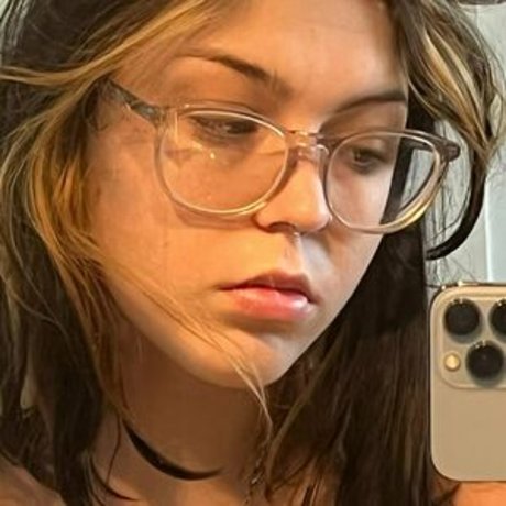 xxxcobaby nudes actress img