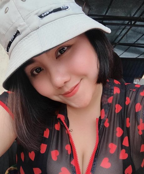 Phiromya Pangyouk art actress images