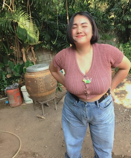 shemale cumshot onlyfans free picture