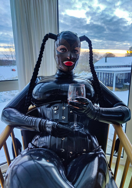 mature squirt onlyfans xxx pics