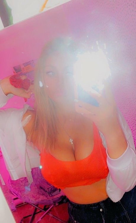 meakelena nudes model pictures