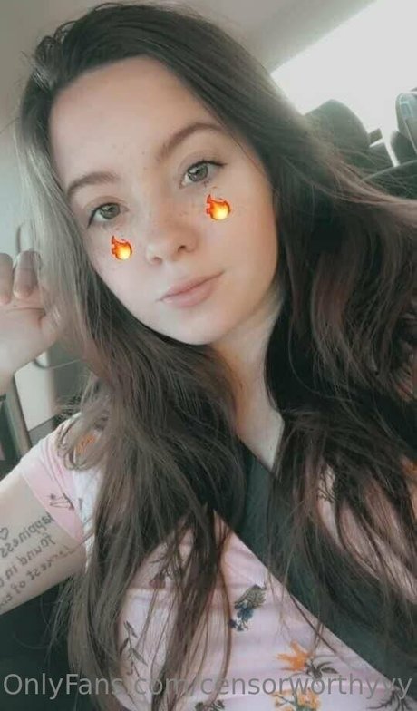 censorworthyyy erotic model picture