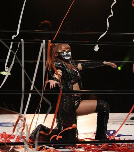 shemale cumshot onlyfans pornographic pictures