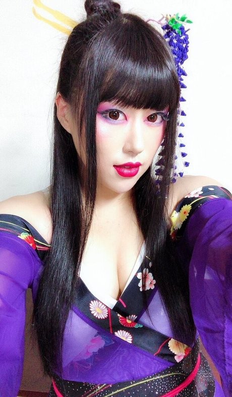 WomenJoshi pornstar exclusive photo