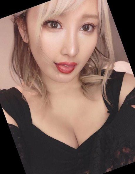 young onlyfans pornographic galleries