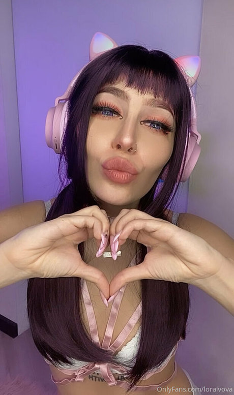 loralvova adult star img