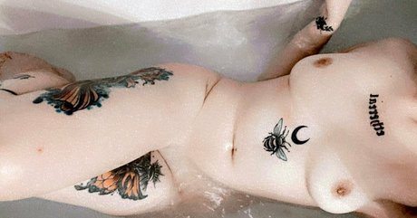 rinsdivine star naked pics