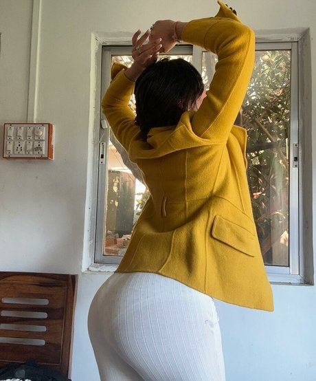 smile onlyfans sexy xxx image