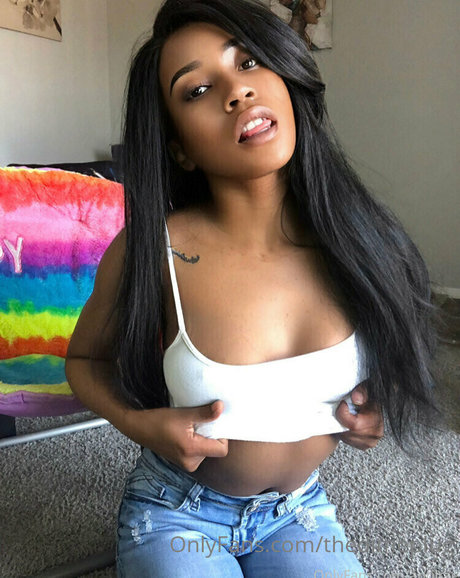 thedimeplug best model pictures