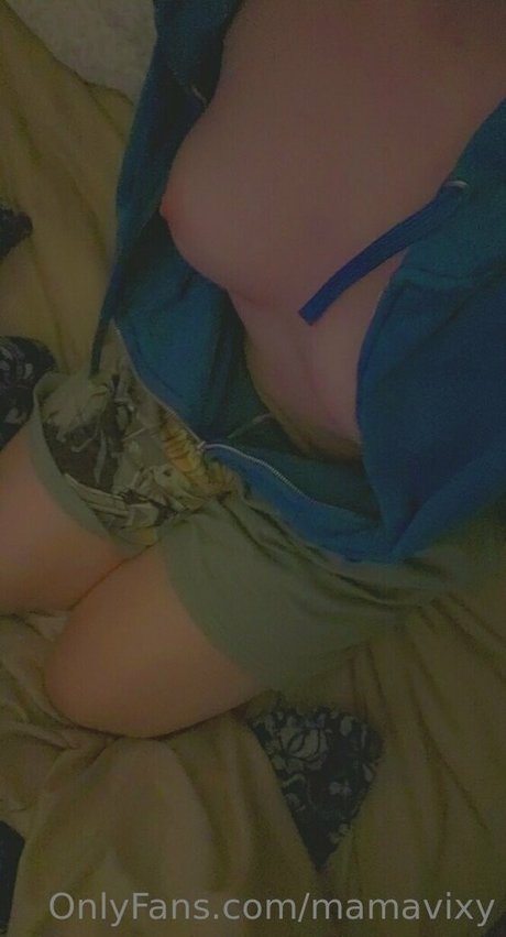 mamavixy nude pornstar gallery