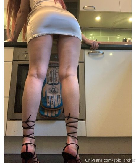 solesofgolduk art actress picture