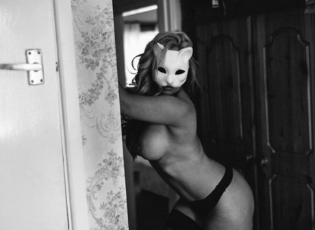 fingering pussy onlyfans pretty picture