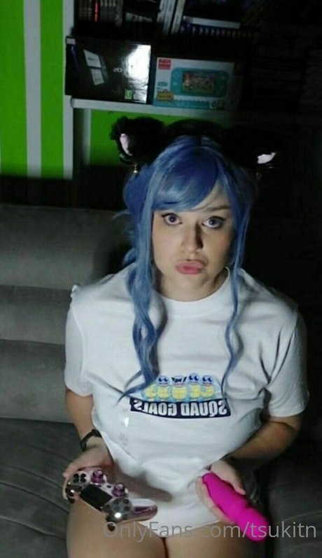 tsukitn adult star photo