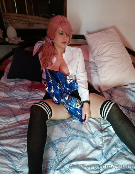 tsukitn pornstar hot pics