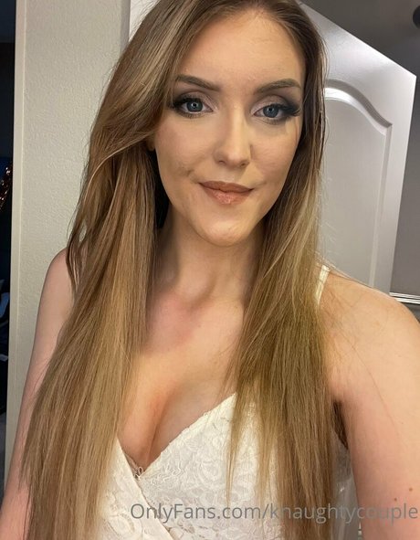 knaughtycouple model perfect pics