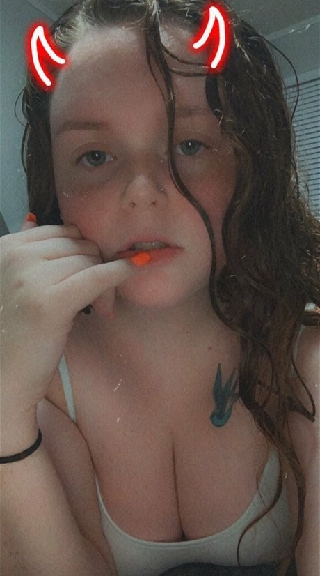 peachyly xxx pornstar image