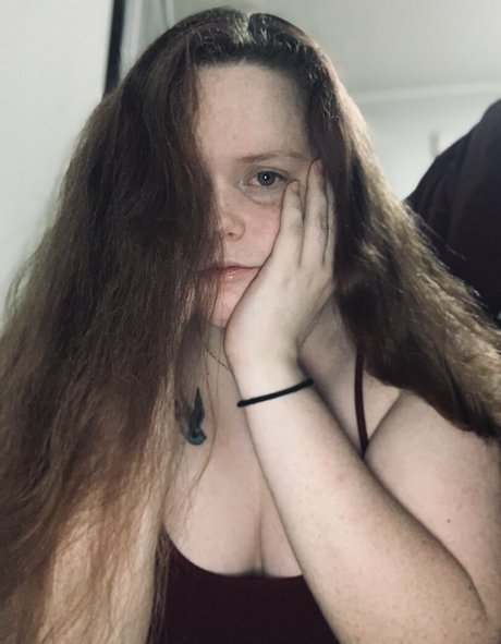 peachyly hd actress pictures