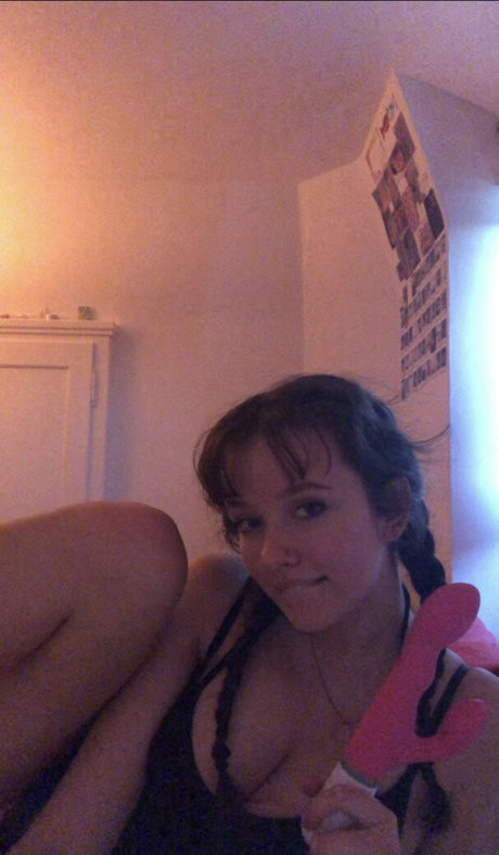 oatmilk8943 star pornographic picture