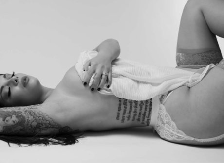 norwegian dollface star sexy image