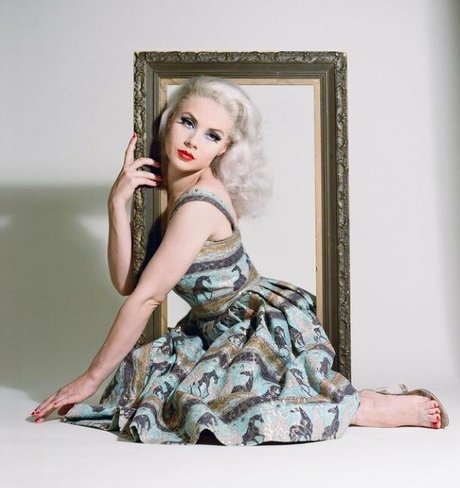 officiallymosh hd pornstar picture